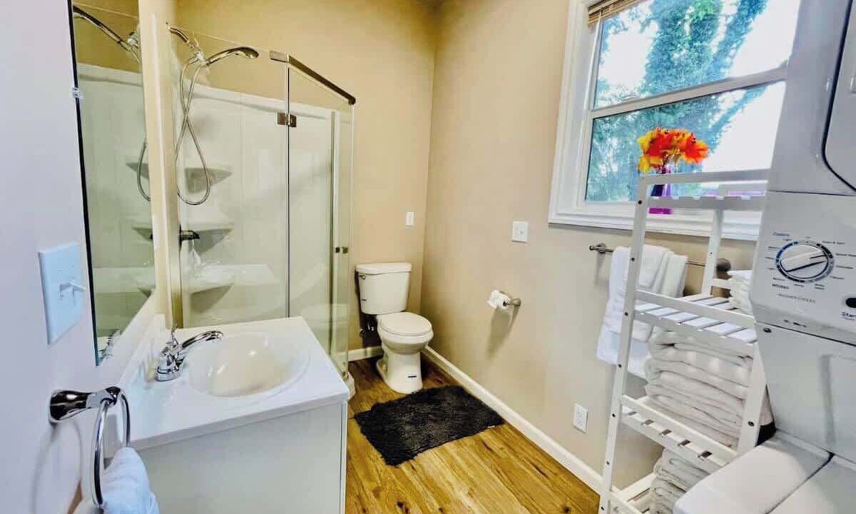 Photo of Bathroom in University District