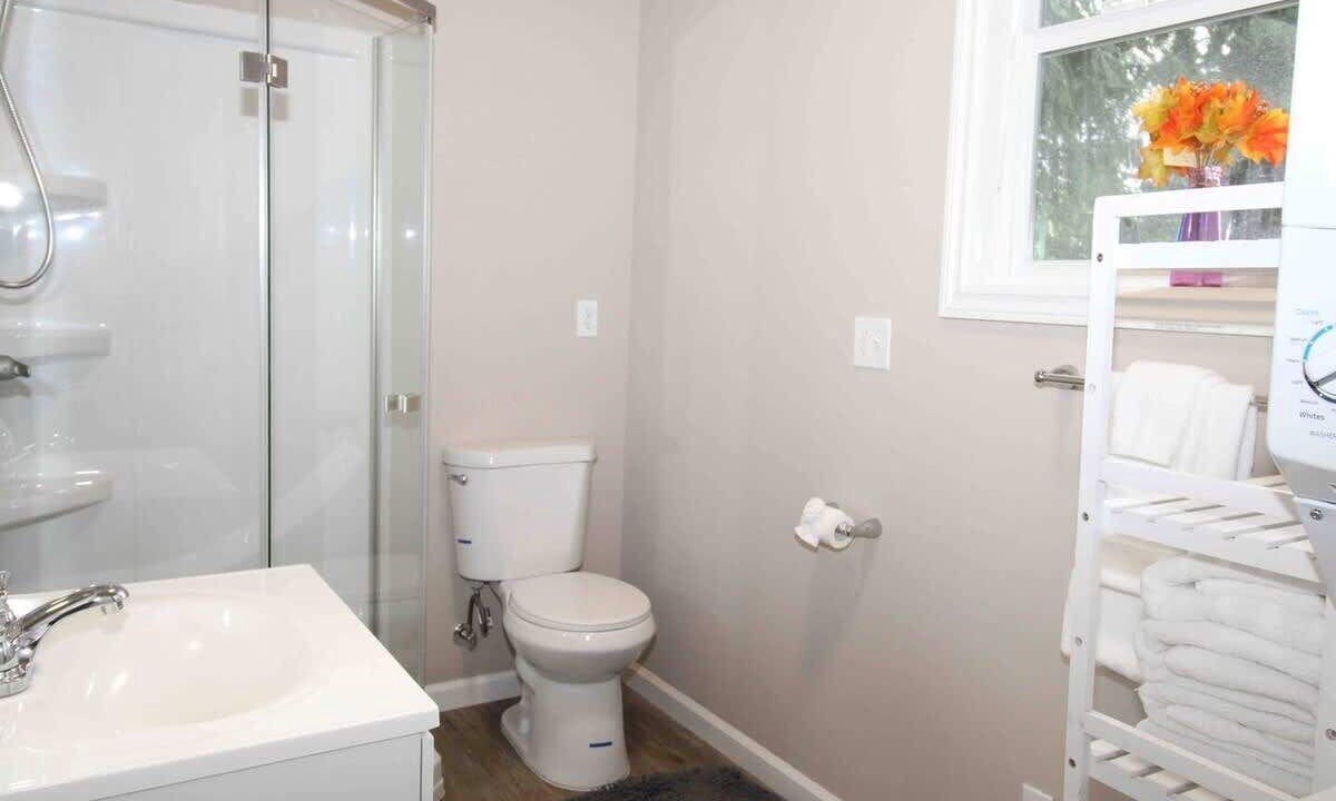 Photo of Bathroom in University District