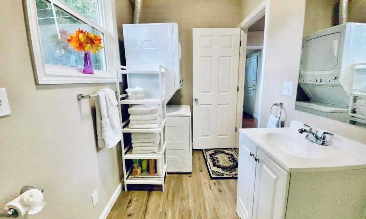 Photo of Bathroom in University District