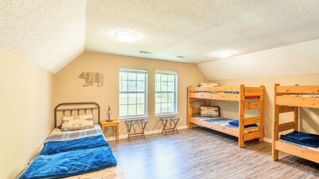 Photo of Bedroom in Pangburn