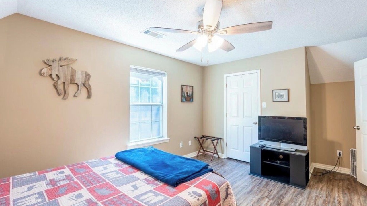 Photo of Bedroom in Pangburn