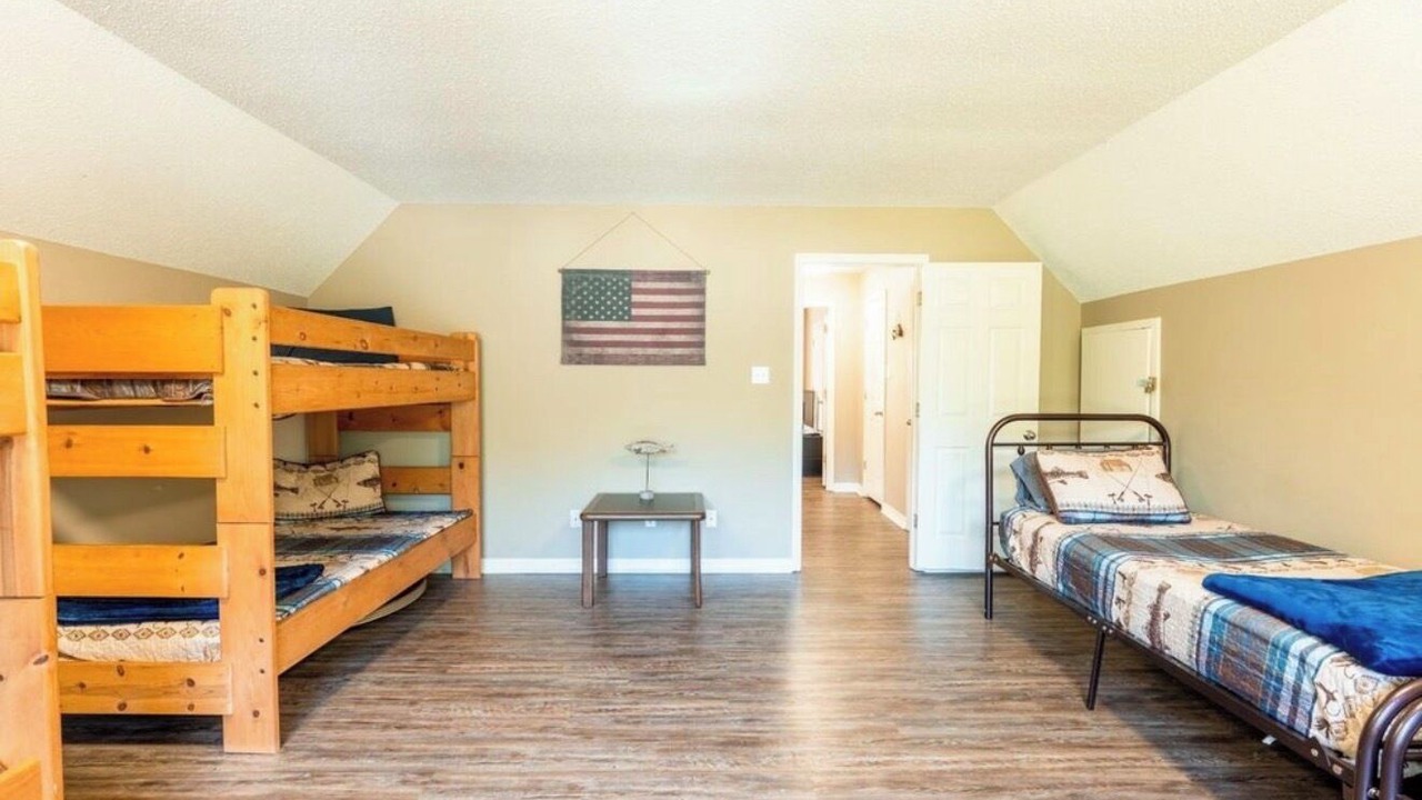 Photo of Bedroom in Pangburn