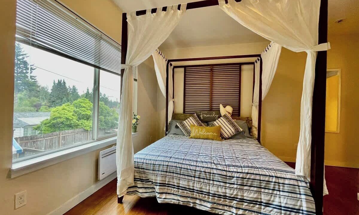 Photo of Others in Haller Lake