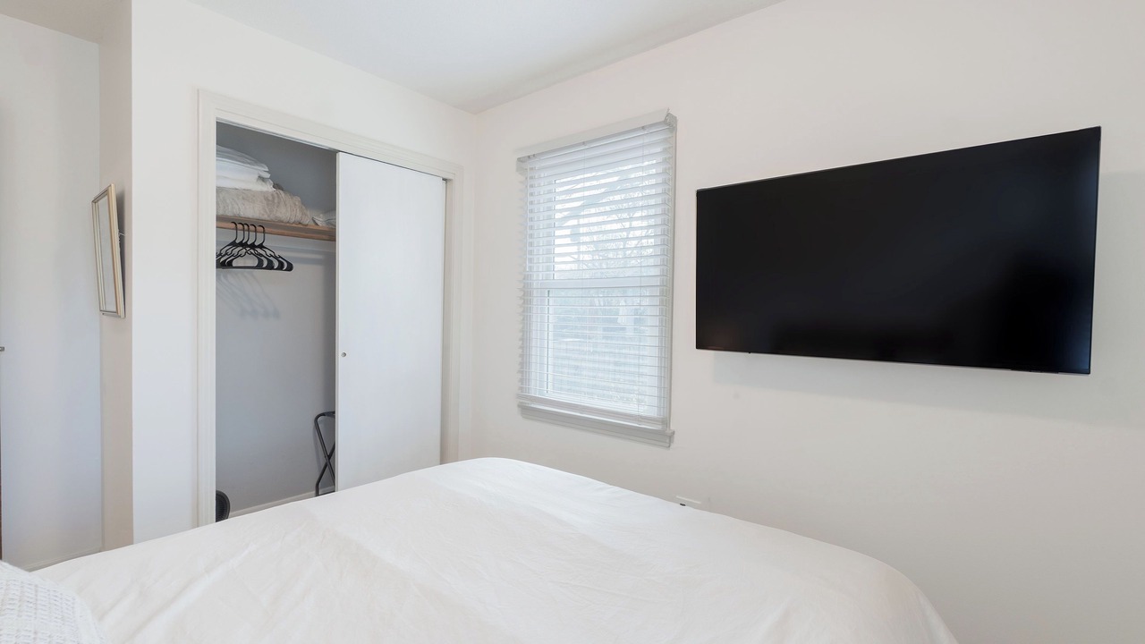 Photo of Bedroom in Nall Hills