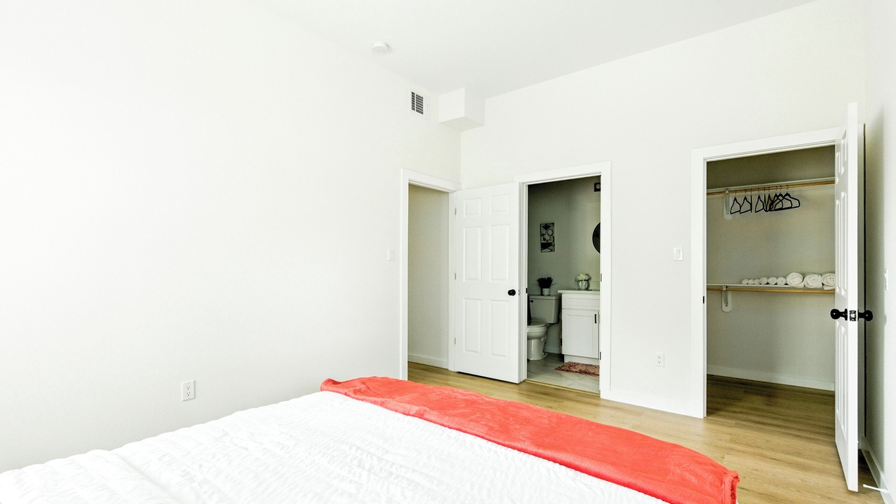 Photo of Bedroom in Galena Park