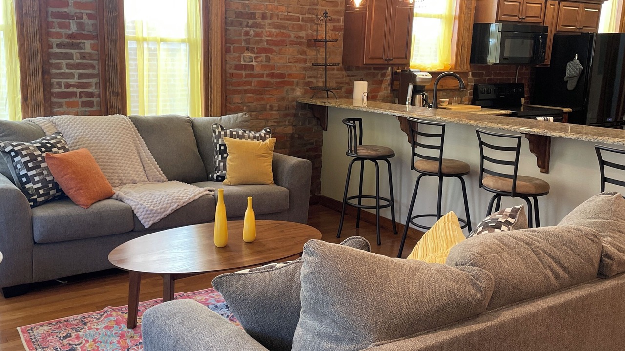 Photo of Livingroom in Warrensburg
