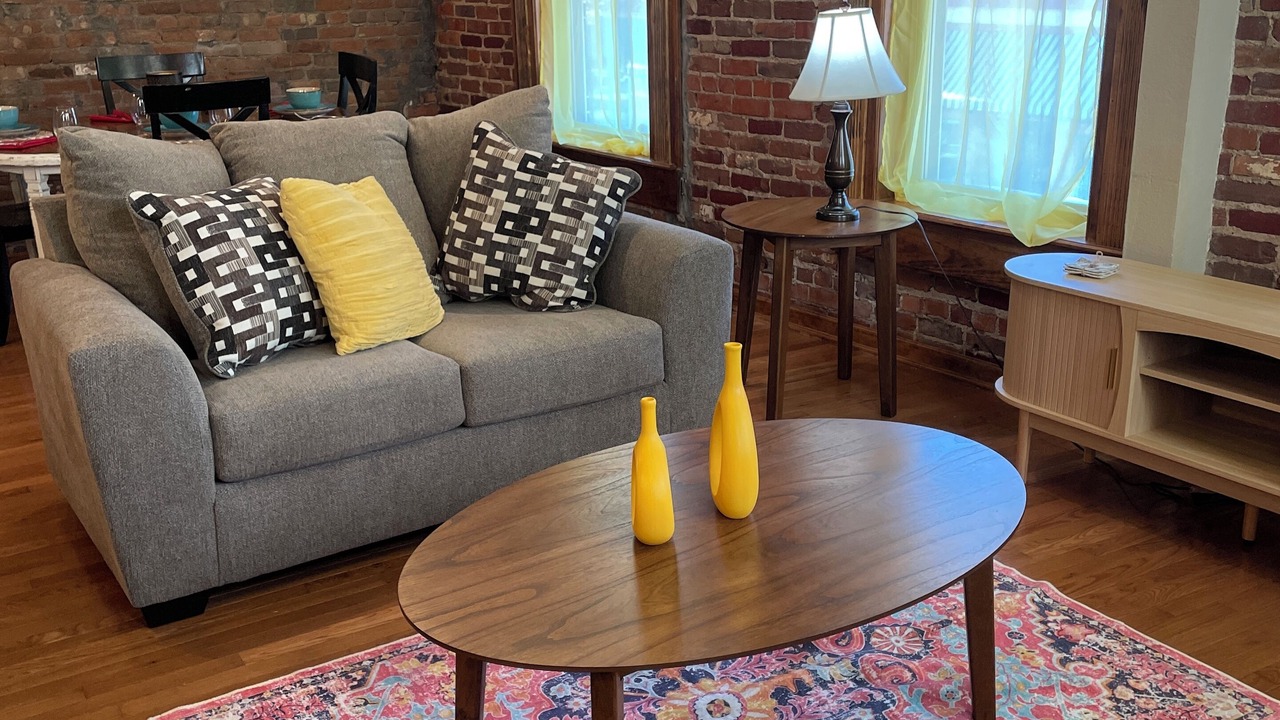 Photo of Livingroom in Warrensburg