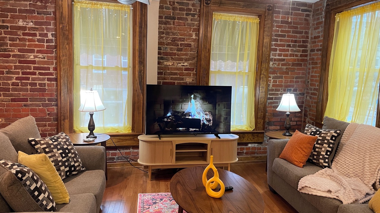 Photo of Livingroom in Warrensburg