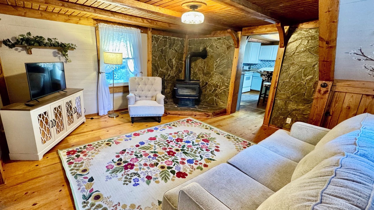 Photo of Livingroom in Granville County