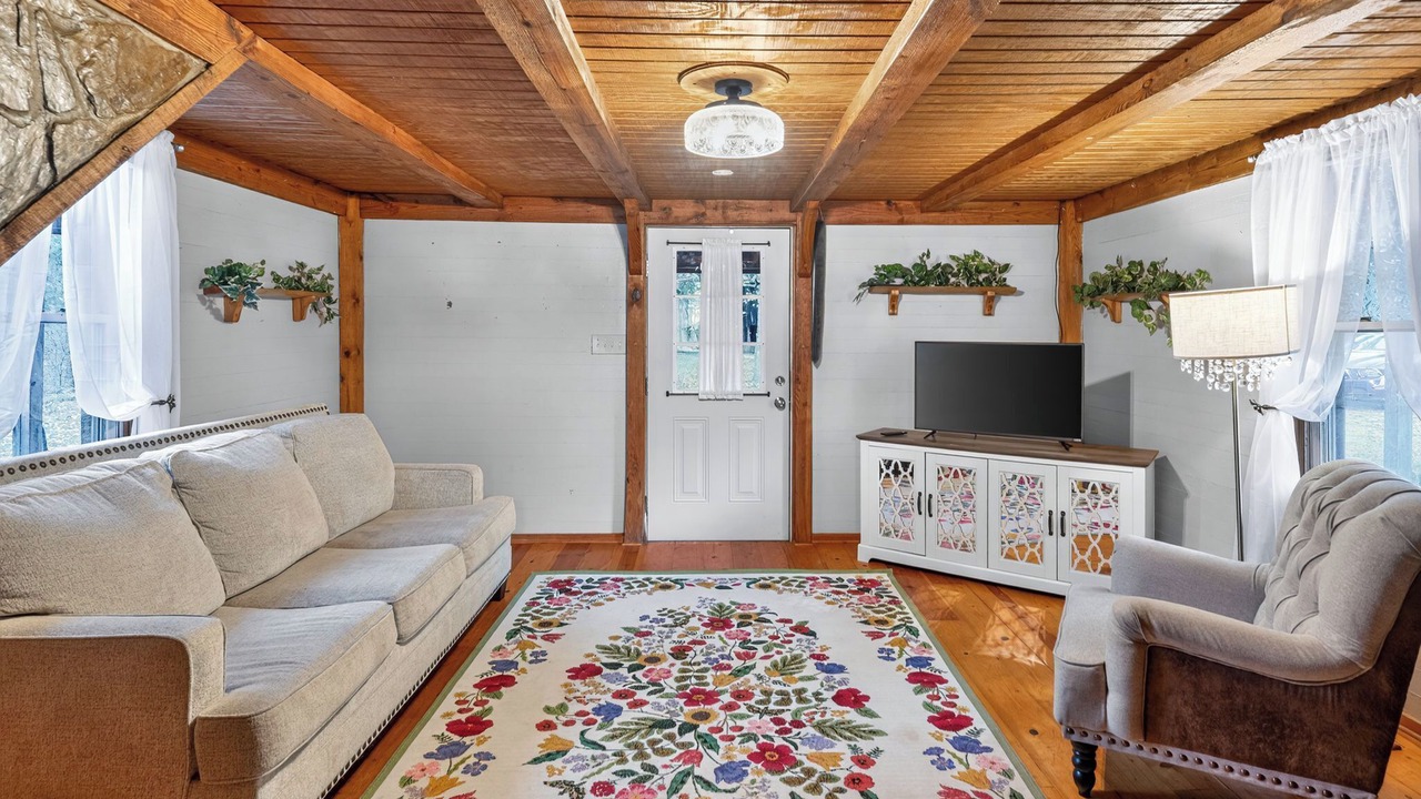 Photo of Livingroom in Granville County