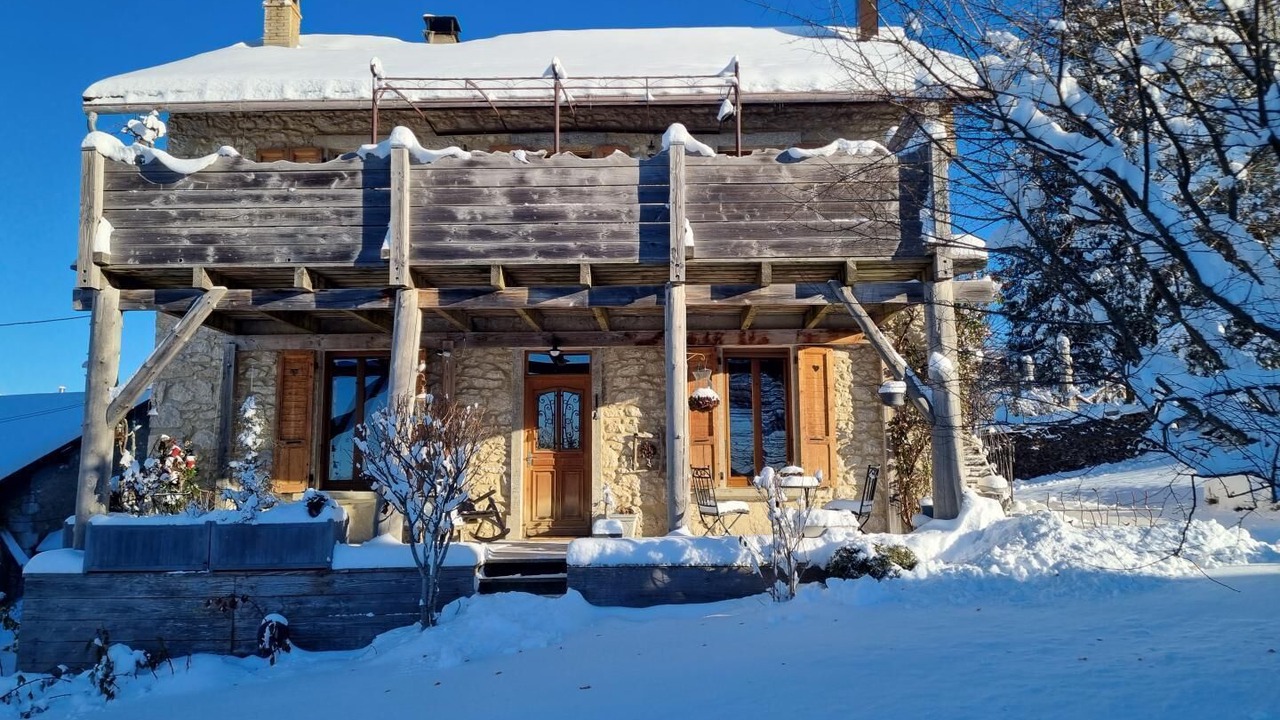 Photo of Outdoor in Giron