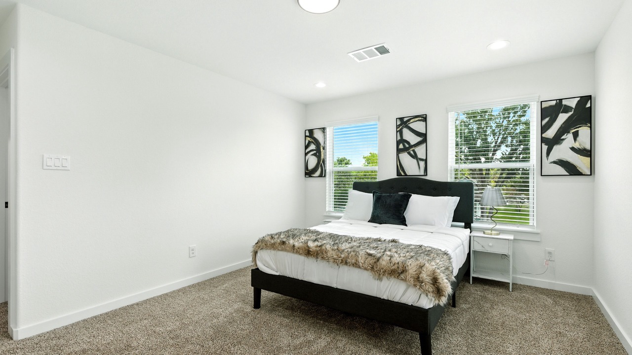 Photo of Bedroom in Northeast Houston