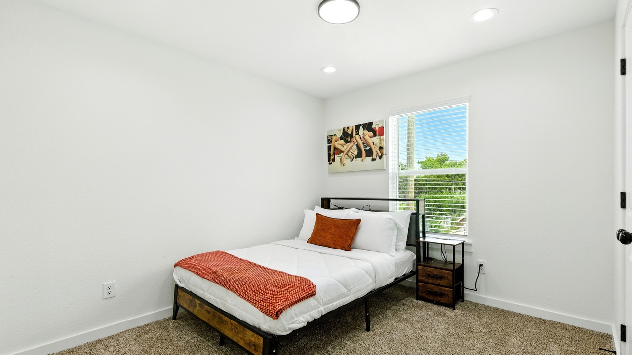 Photo of Bedroom in Northeast Houston