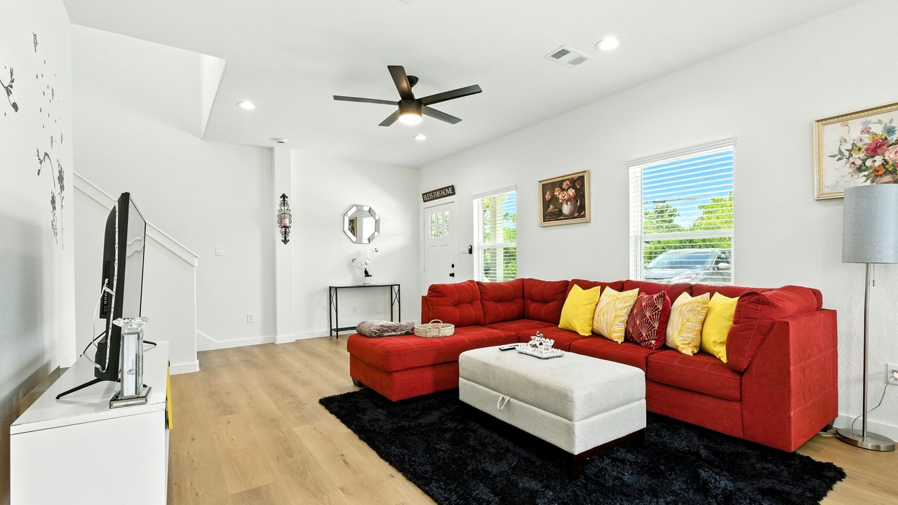 Photo of Livingroom in Northeast Houston