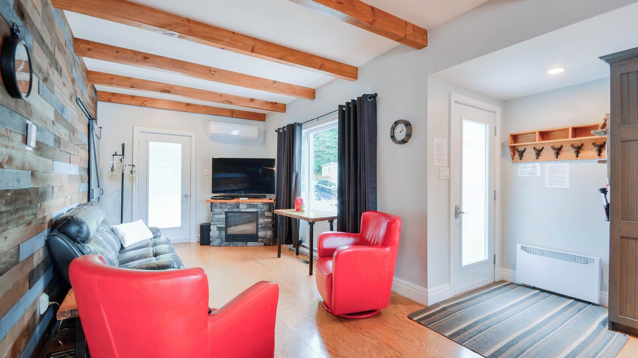 Photo of Livingroom in Val-des-Bois