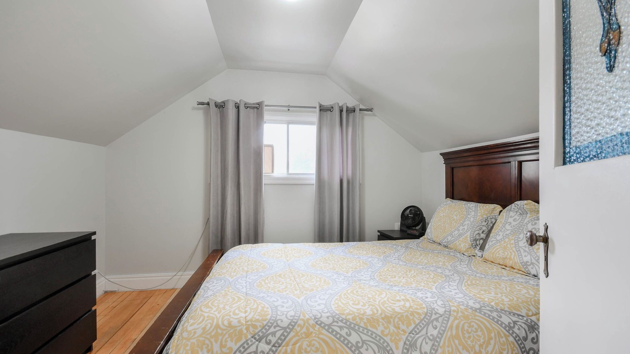 Photo of Bedroom in Val-des-Bois