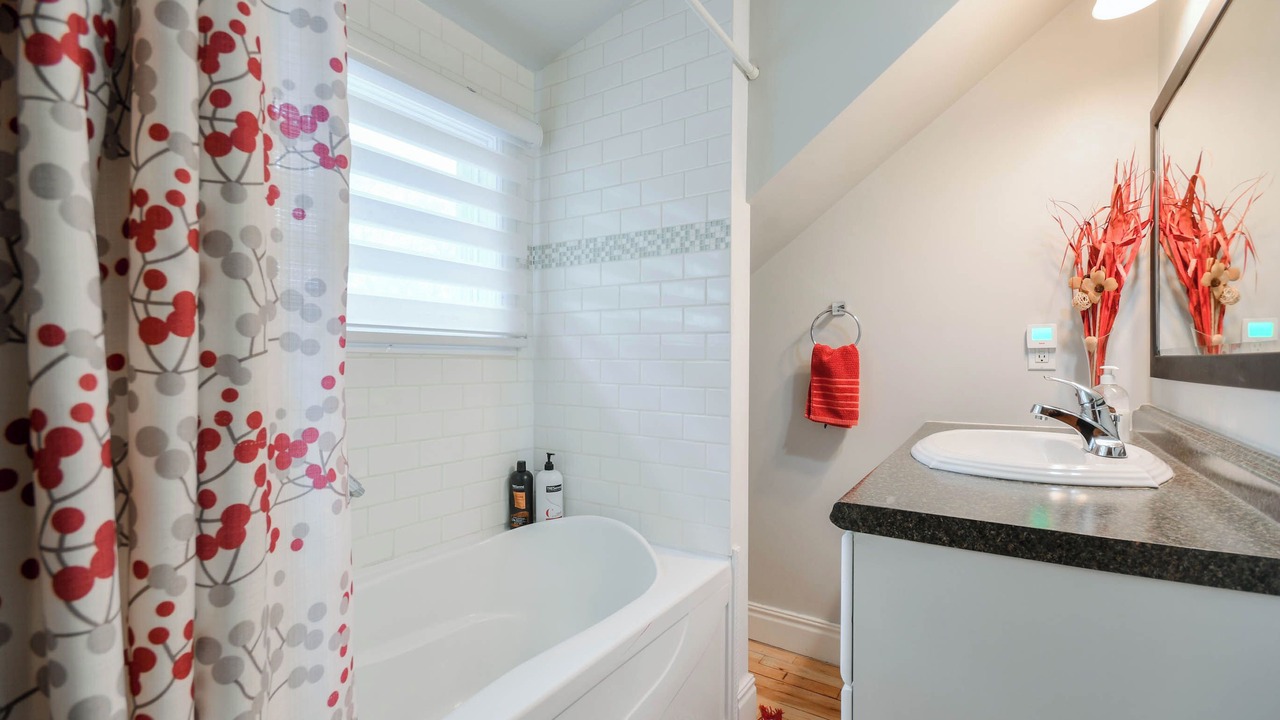 Photo of Bathroom in Val-des-Bois