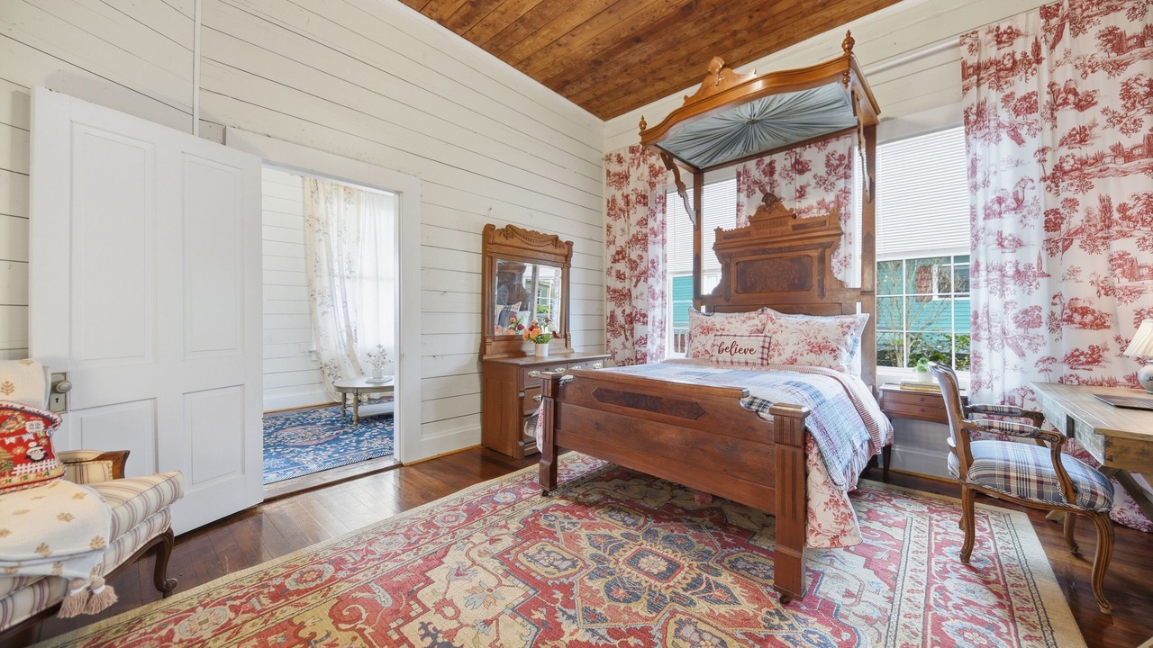 Photo of Bedroom in Brenham