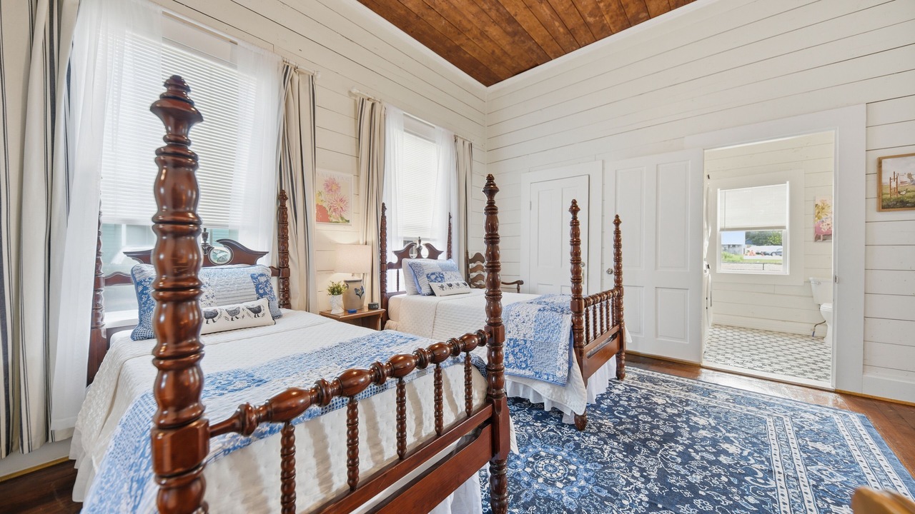 Photo of Bedroom in Brenham
