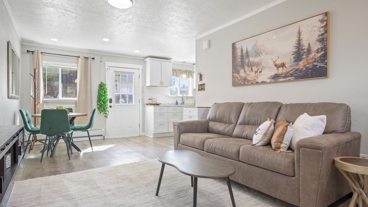 Photo of Livingroom in Casper
