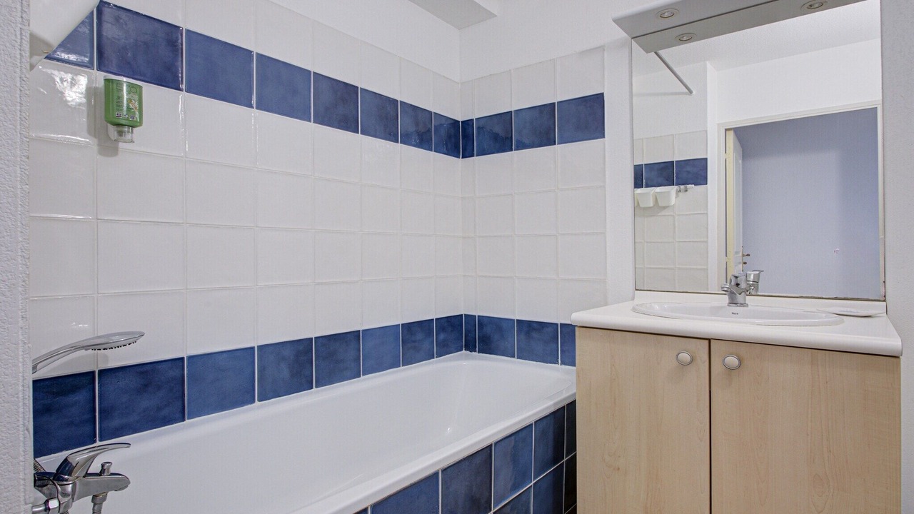 Photo of Bathroom in Homps
