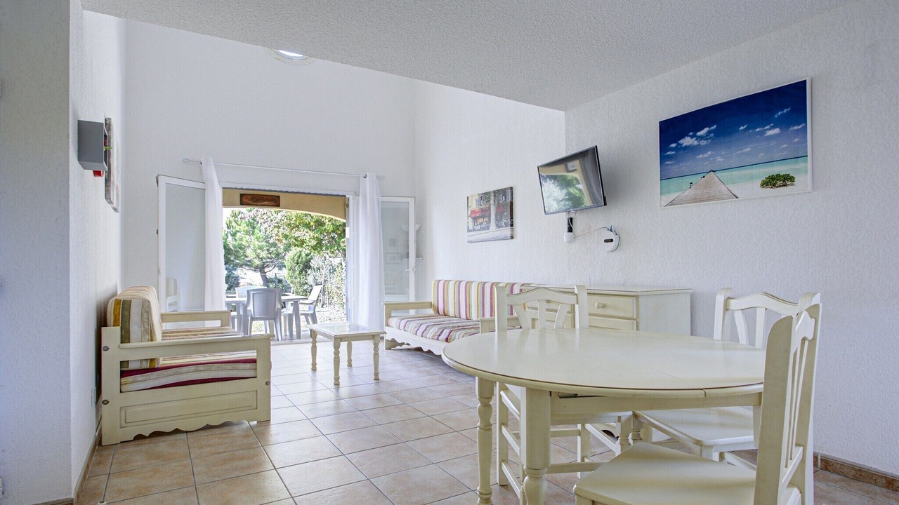 Photo of Livingroom in Homps