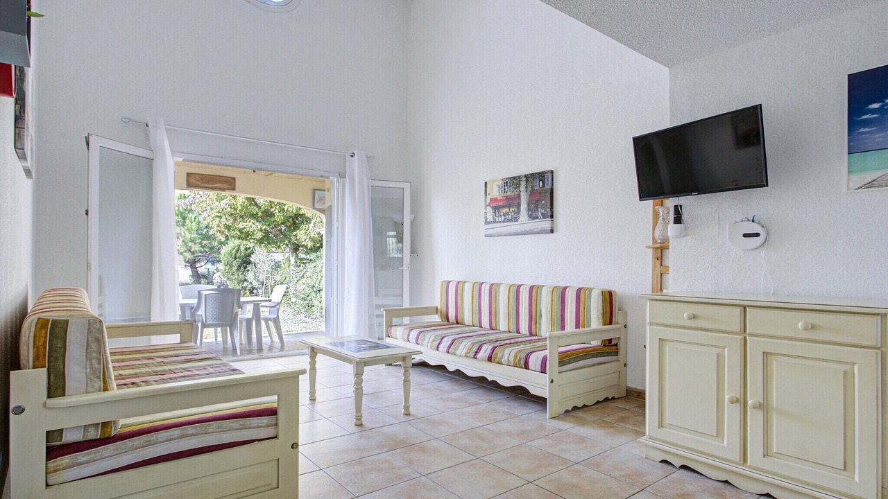 Photo of Livingroom in Homps