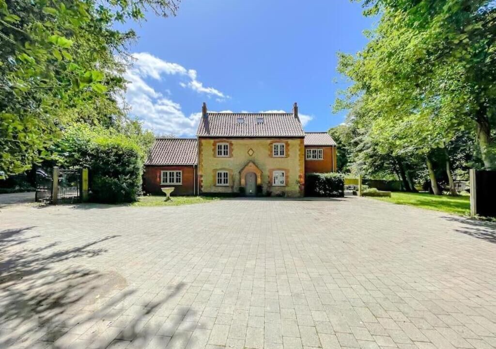 Photo of Outdoor in Holt