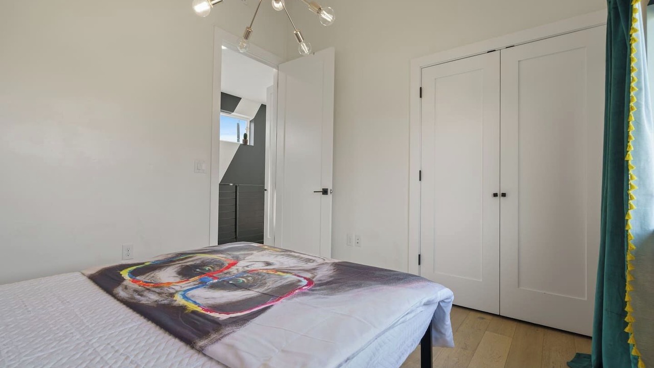 Photo of Bedroom in Montopolis