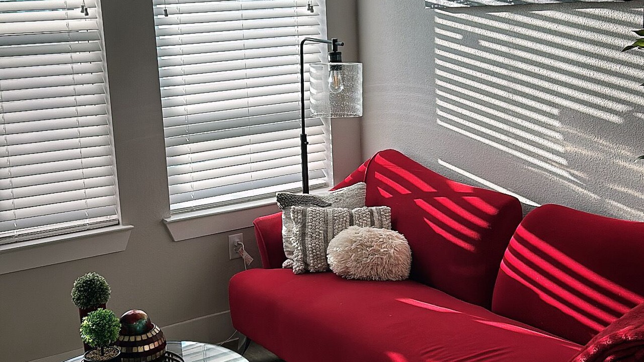Photo of Livingroom in McNeil