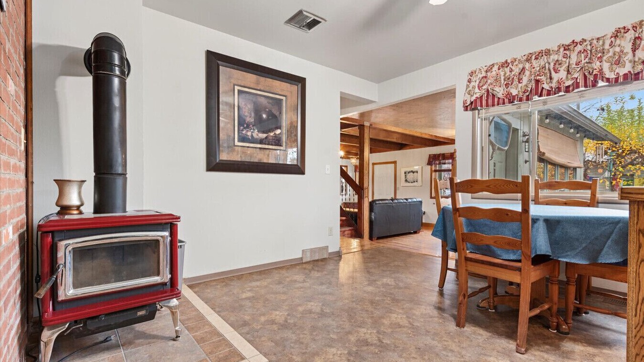 Photo of Livingroom in Baker City