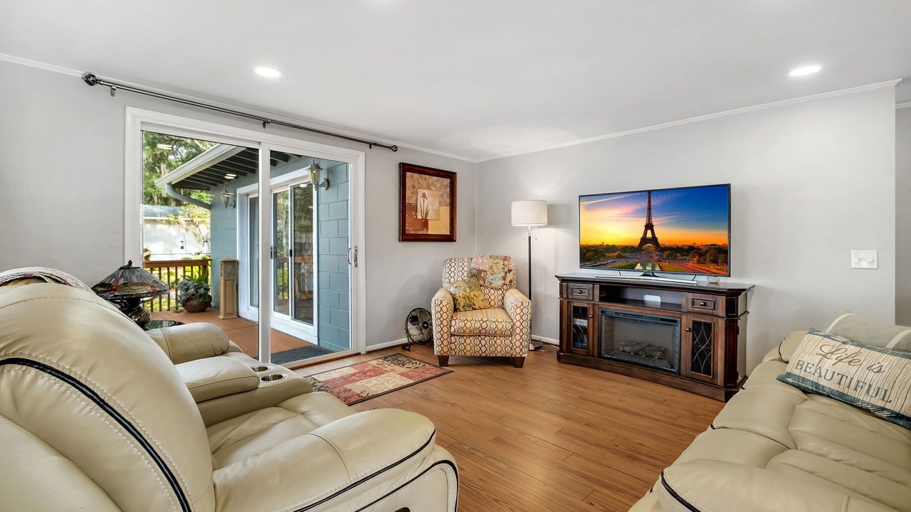Photo of Livingroom in Telogia