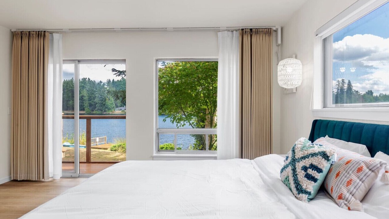 Photo of Bedroom in Lakeland South