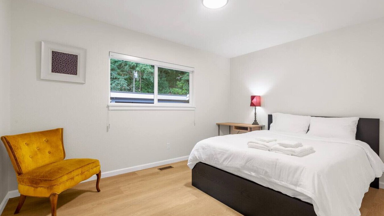 Photo of Bedroom in Lakeland South