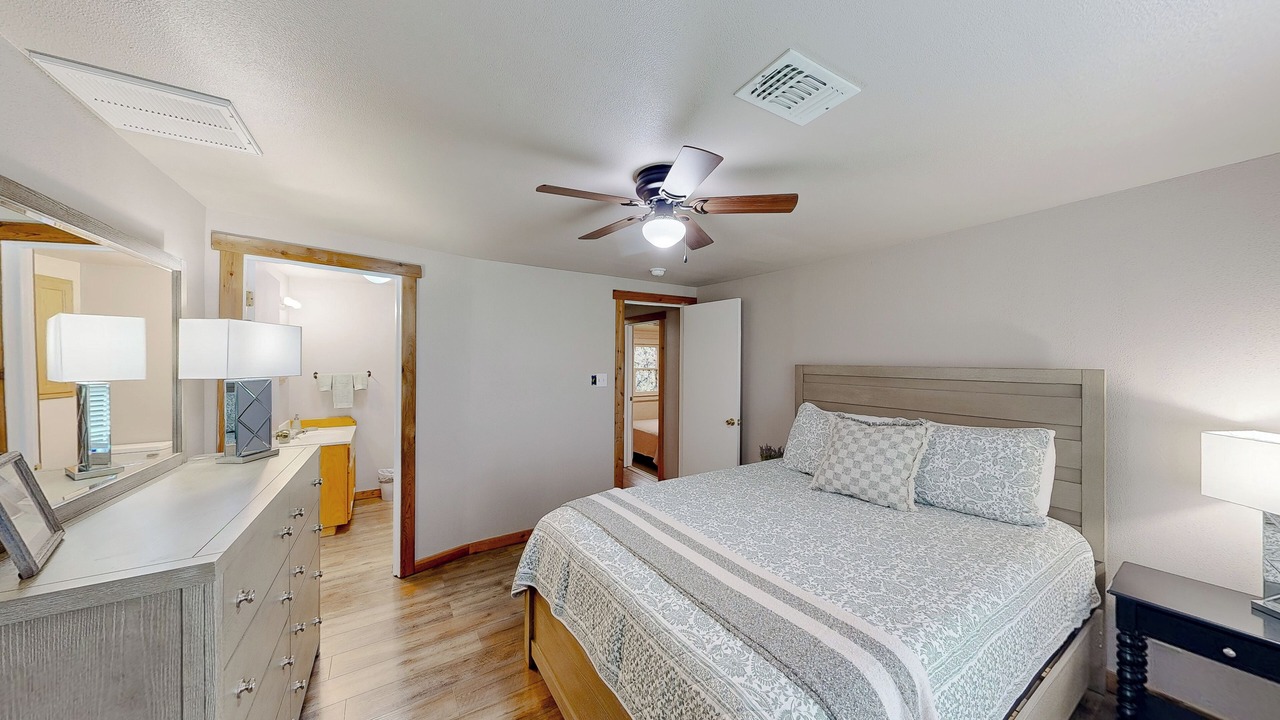 Photo of Bedroom in Bandera