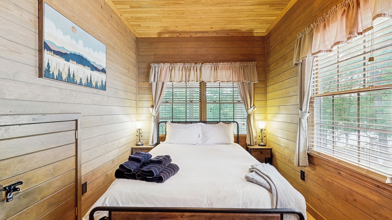 Photo of Bedroom in Wise