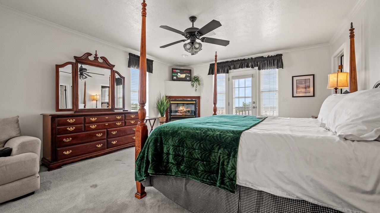Photo of Livingroom in North Ogden