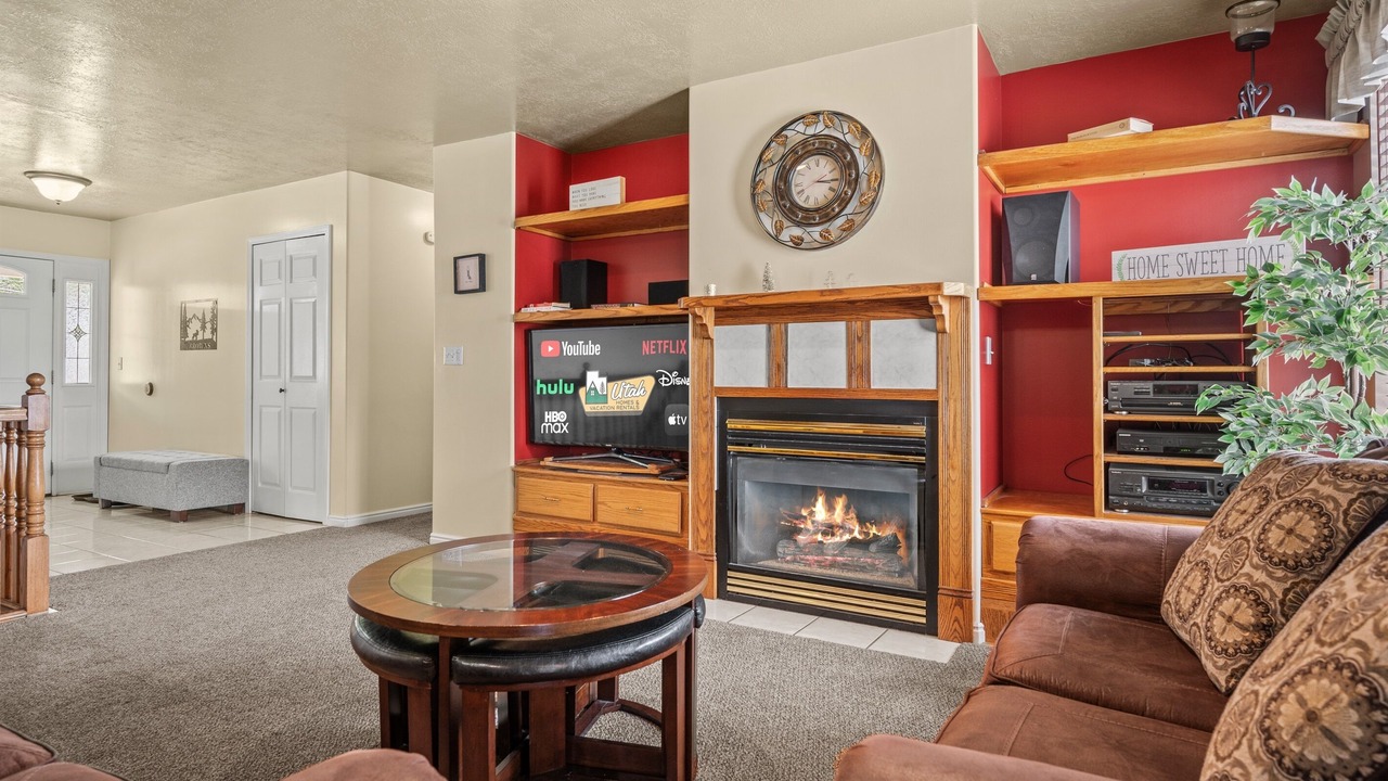 Photo of Livingroom in North Ogden