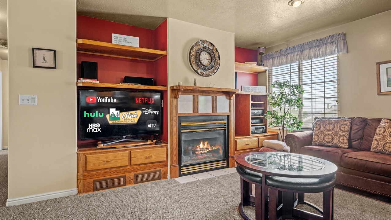Photo of Livingroom in North Ogden
