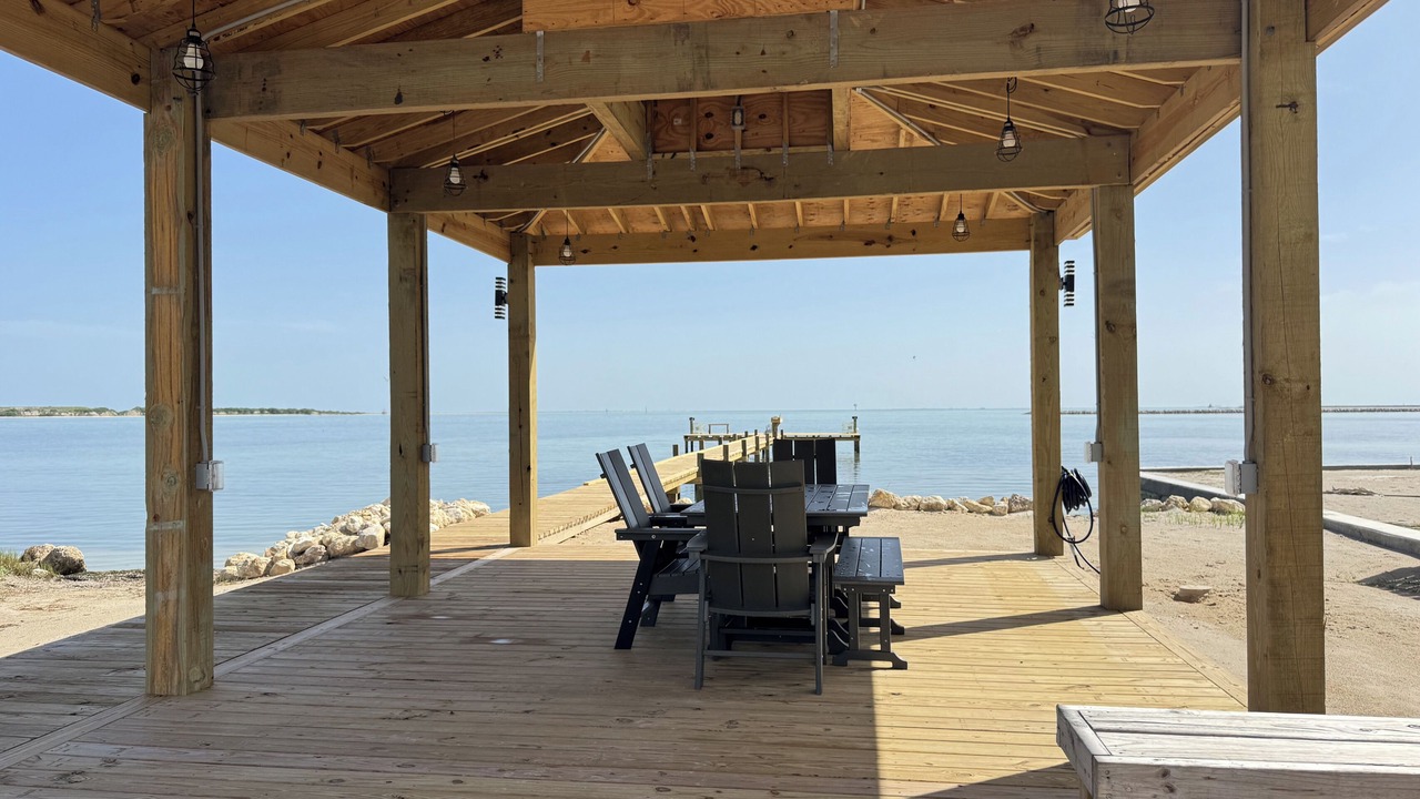 Photo of Outdoor in Ingleside on the Bay