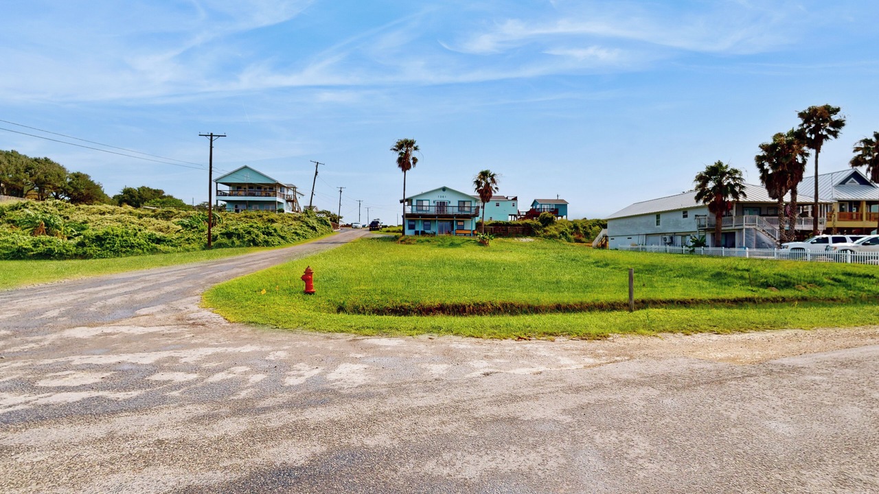 Photo of Outdoor in Ingleside on the Bay