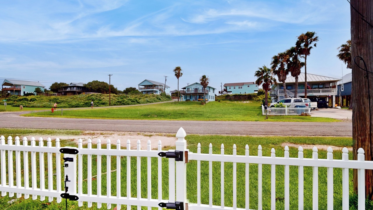 Photo of Outdoor in Ingleside on the Bay