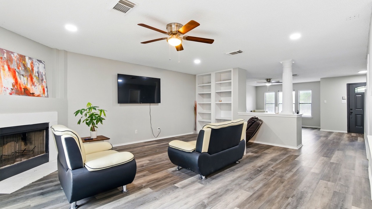 Photo of Livingroom in Schertz