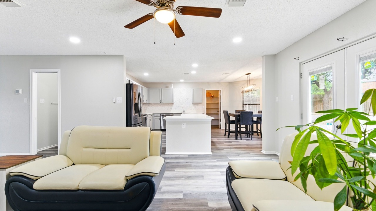 Photo of Livingroom in Schertz