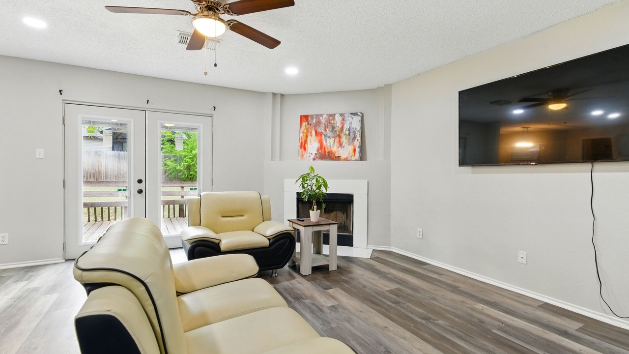 Photo of Livingroom in Schertz