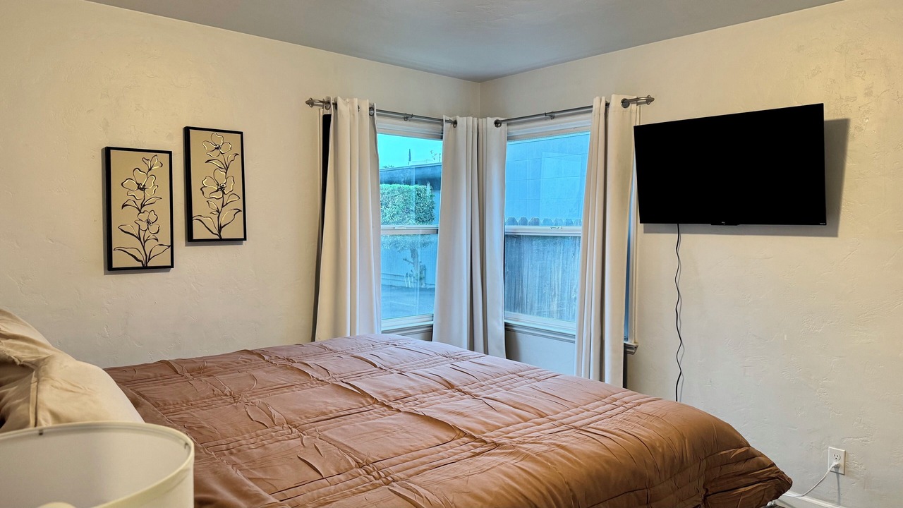 Photo of Bedroom in Hanford