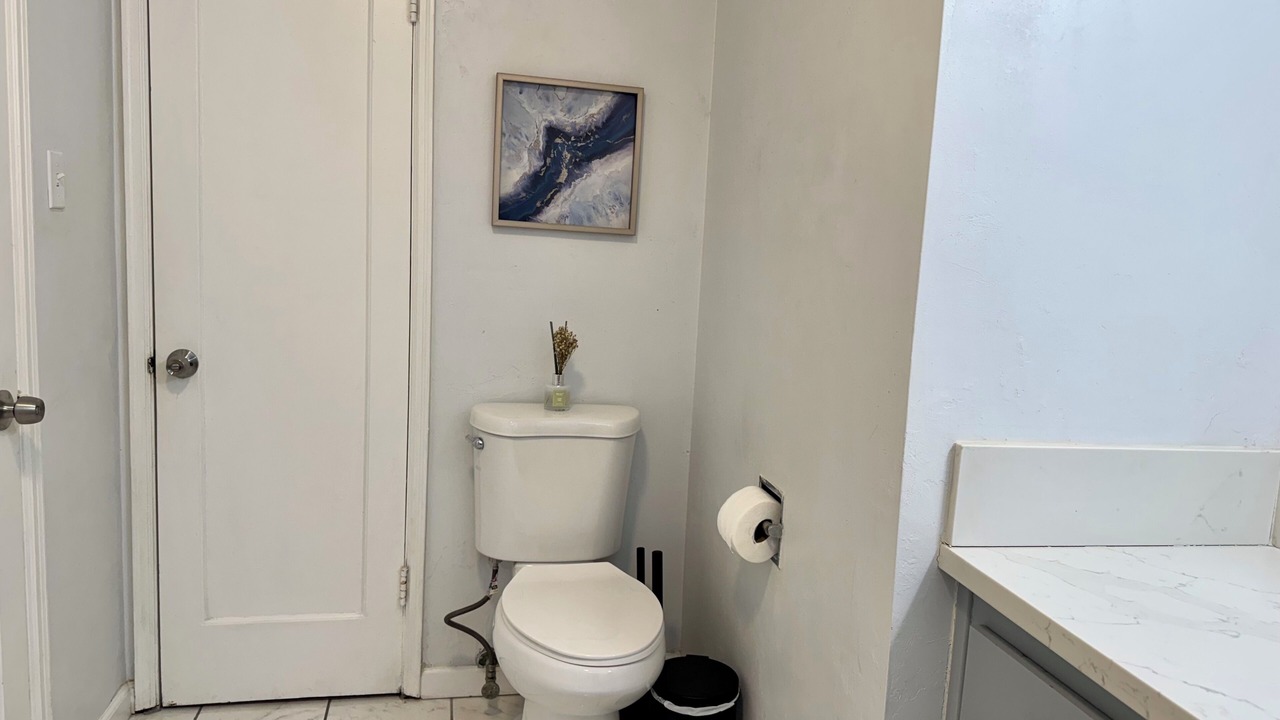 Photo of Bathroom in Hanford