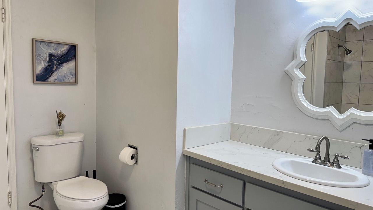 Photo of Bathroom in Hanford