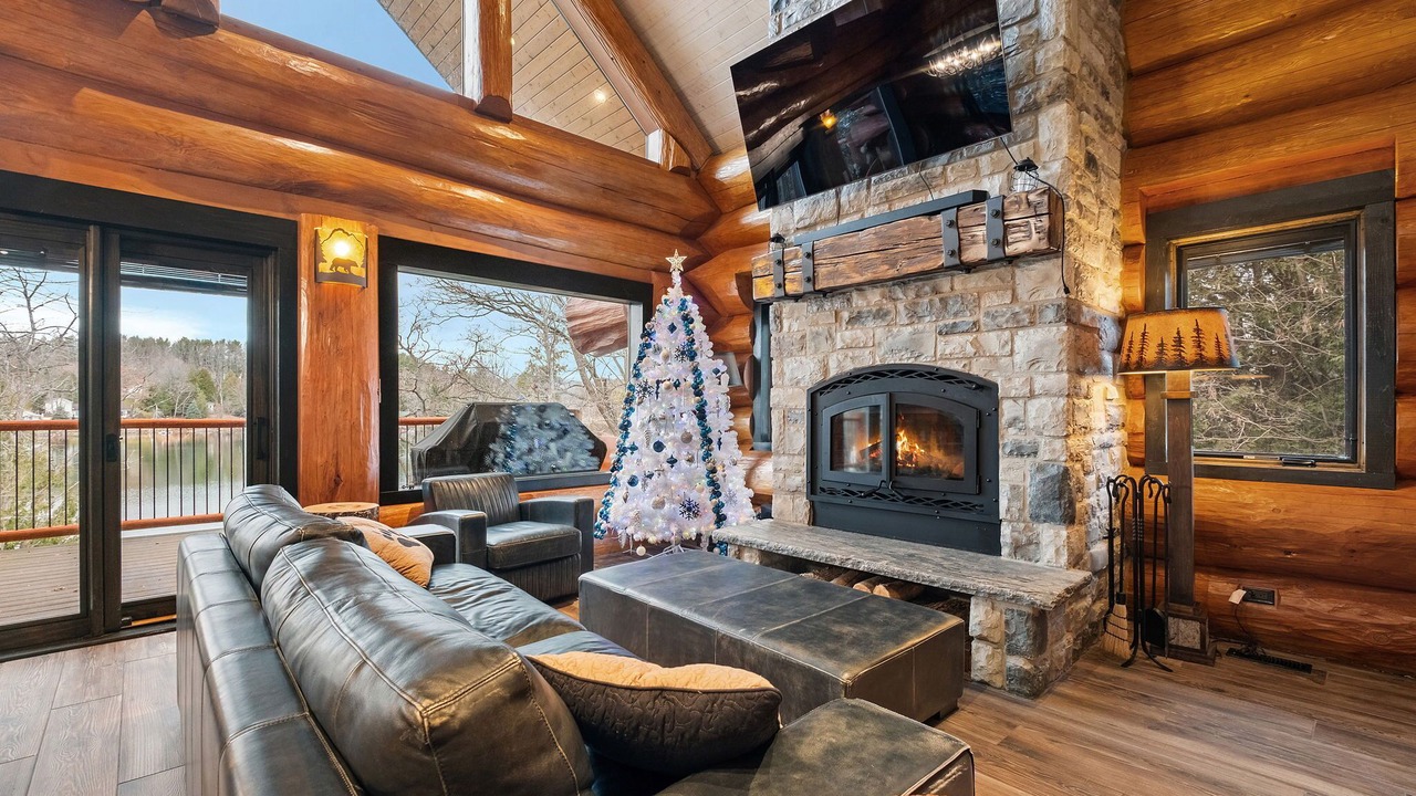 Photo of Livingroom in Trent Hills