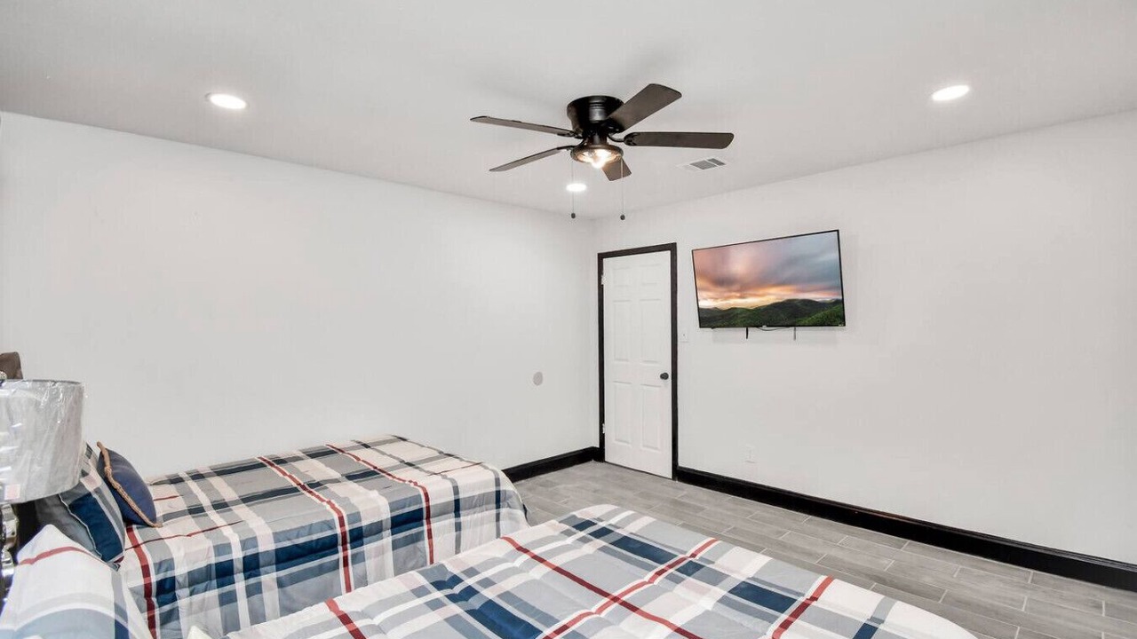 Photo of Bedroom in Clodine